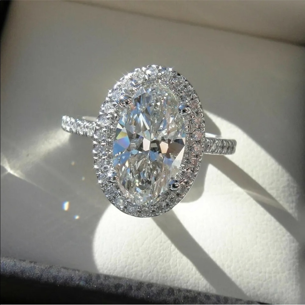 925 Sterling Silver Diamond Cubic Zirconia Oval Ring